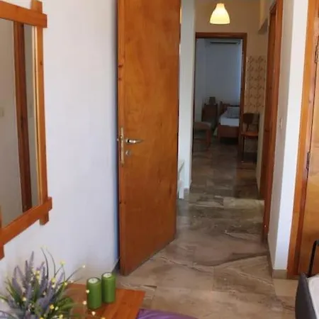 Apartment Two-room With Balcony Near The Sea Tolón