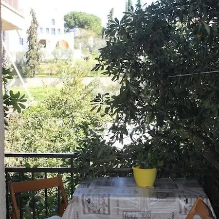 Two-room With Balcony Near The Sea